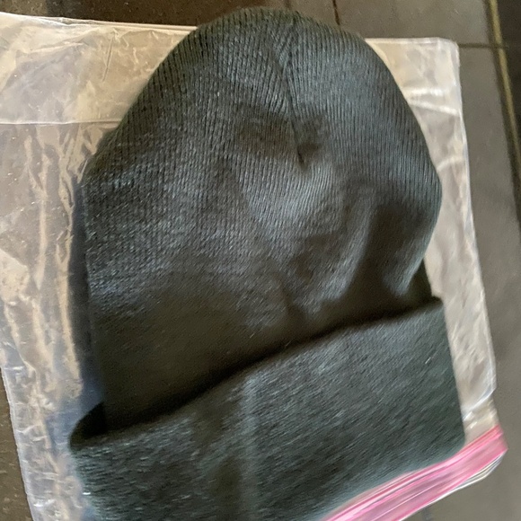 FedEx Knit Beanie Hat | Embroidered Logo |BLACK | Made in USA - Picture 6 of 6